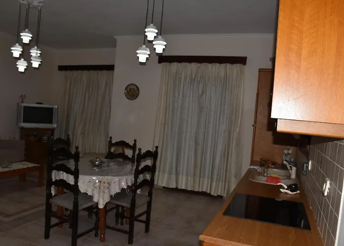 Val\'S Place